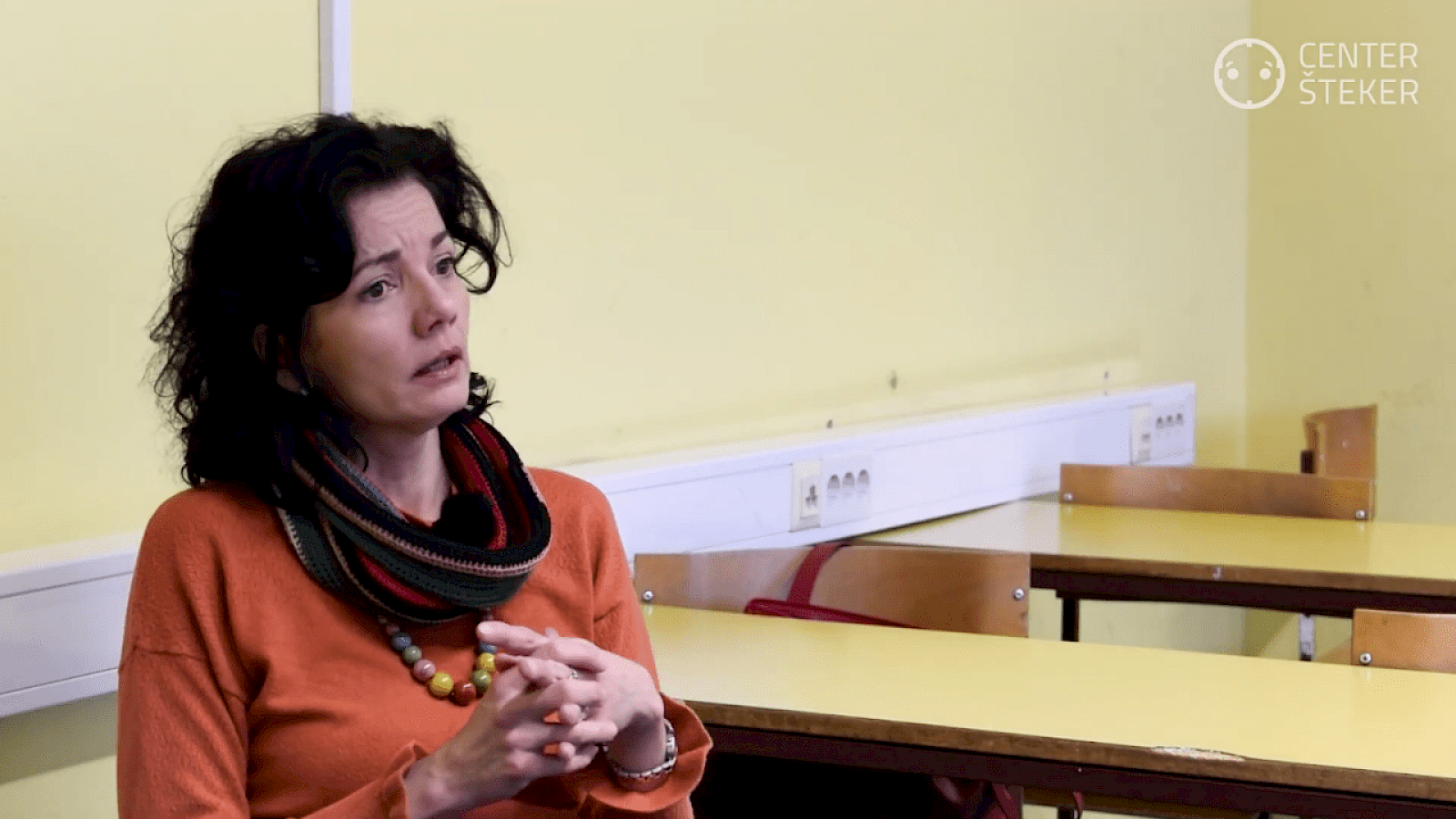 Star&scaron;evski večer: Katja Ko&scaron;ir o medvrstni&scaron;kem nasilju na spletu